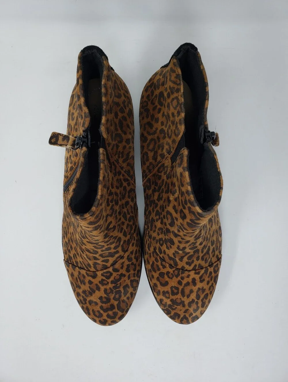 Clarks Mazy Eastham Leopard Print Booties Size 12W
